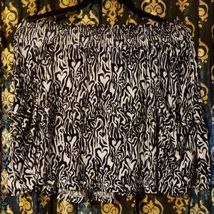 Juniors XL "Zebra Hearts" Mini Skirt